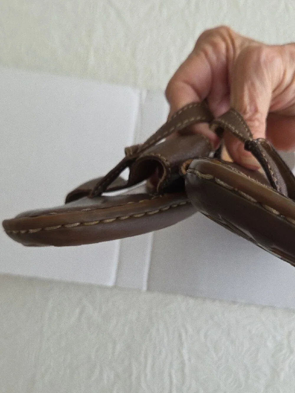 Born Women's Brown Leather Slide Sandals